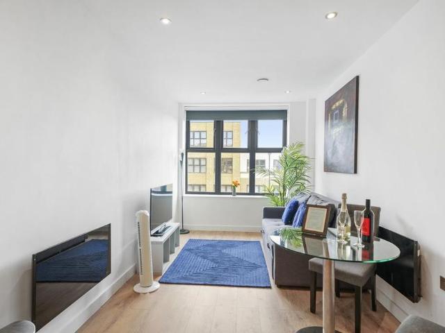 Apartment for rent in East Cliff, Acol