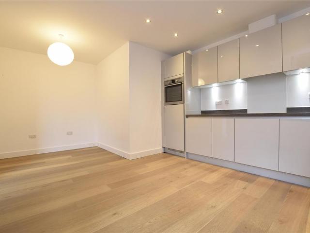 Flat for rent in Goddington, Isle Of Man