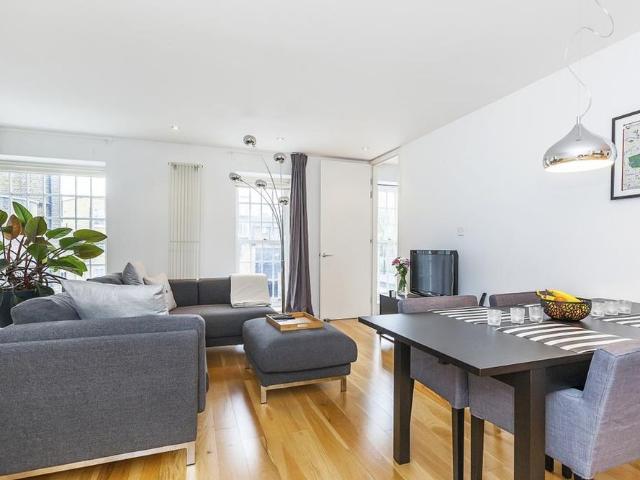 Apartment for rent in East Greenwich, Greater London