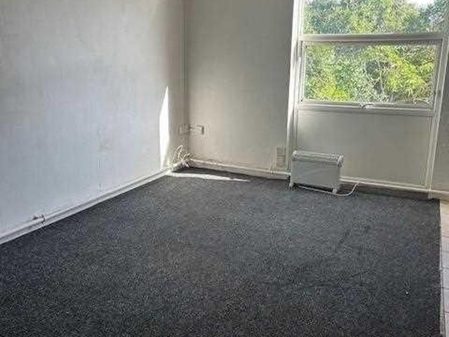 Apartment for rent in Sandfields East, Port Talbot