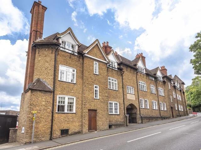 Flat for rent in Guildford Park, Westborough