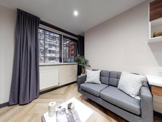 Flat for rent in Leylands, West Yorkshire