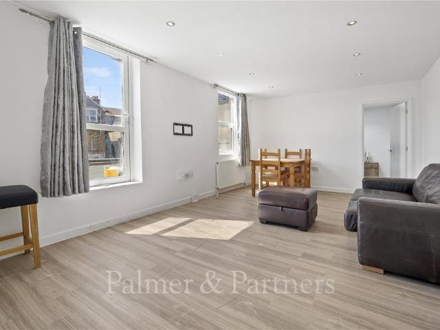Flat for rent in Dale Hill, Essex