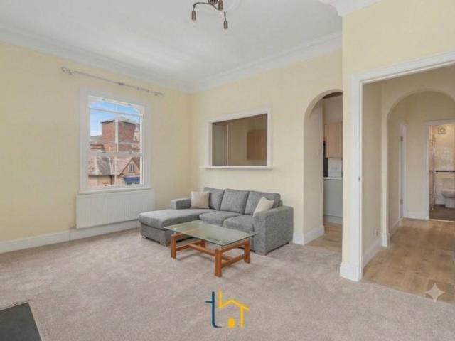 Apartment for rent in West End, Old Wharf