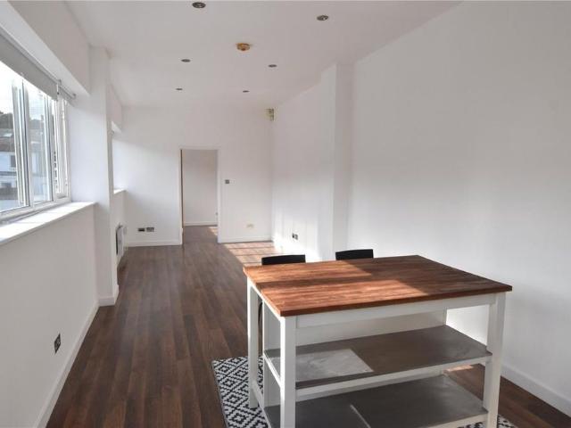Apartment for rent in London Borough of Croydon, Greater London