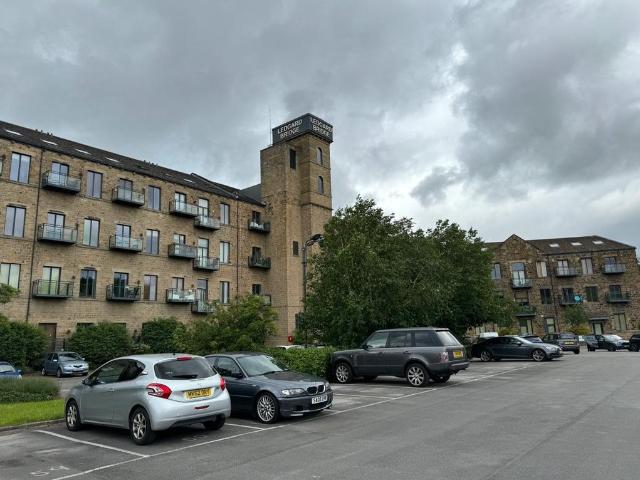 Flat for rent in Lower Hopton, Mirfield