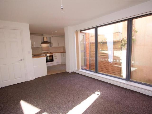 Flat for rent in Golden Valley, Gloucestershire
