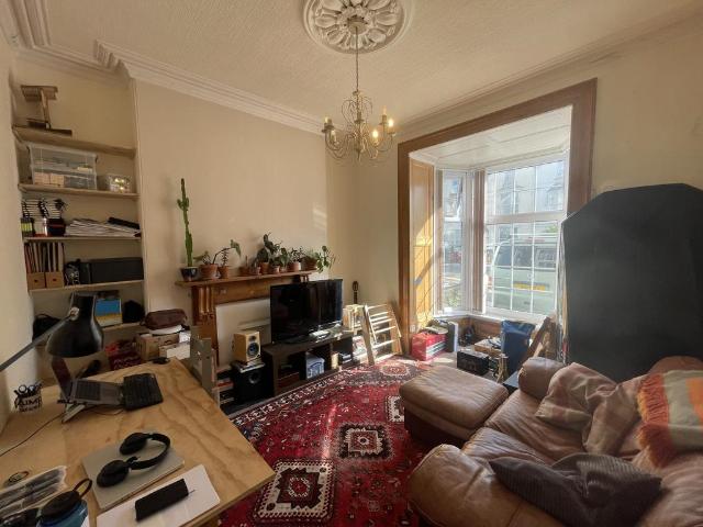 Flat for rent in Greenbank, Mount Wise