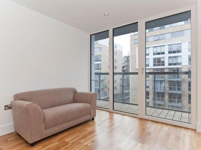 Apartment for rent in East Greenwich, Greater London