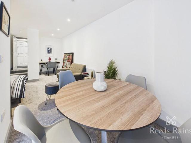 Apartment for rent in Eastmoor, West Yorkshire