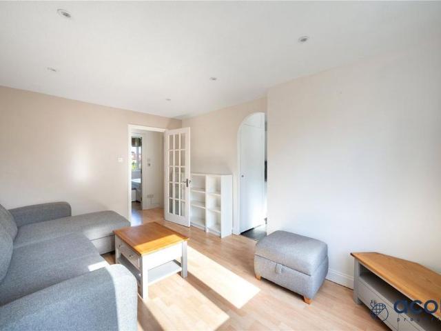 Apartment for rent in Colindale, Greater London