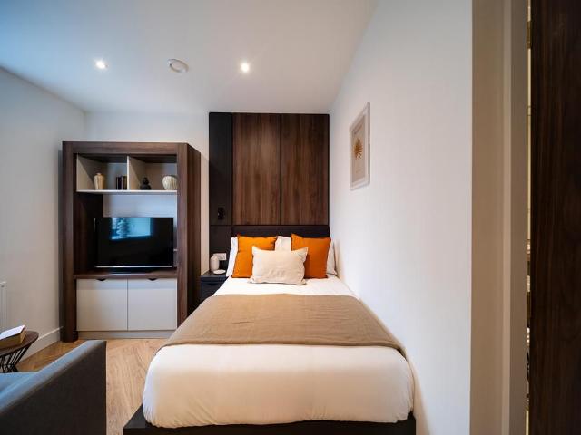 Apartment for rent in Woodhouse, West Yorkshire