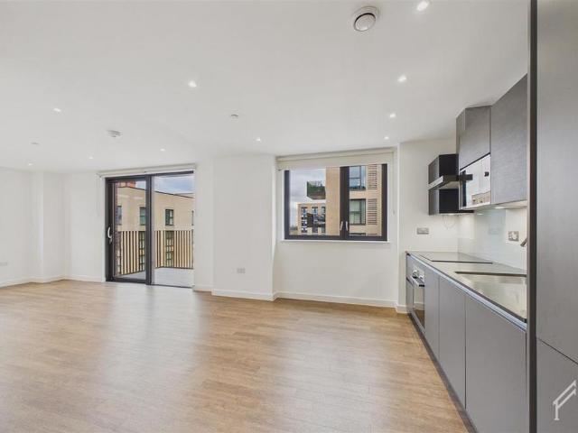 Apartment for rent in Alperton, Greater London