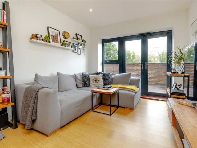 Apartment for rent in Radlett, Hertfordshire