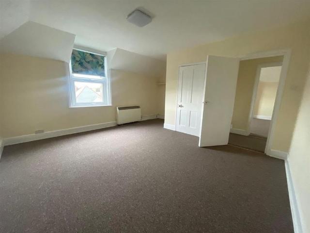 Apartment for rent in Whyke, Chichester