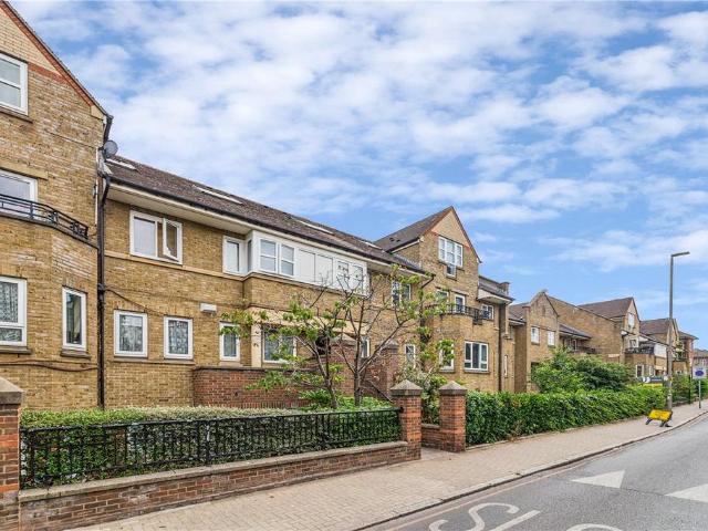 Flat for rent in Balham, Greater London