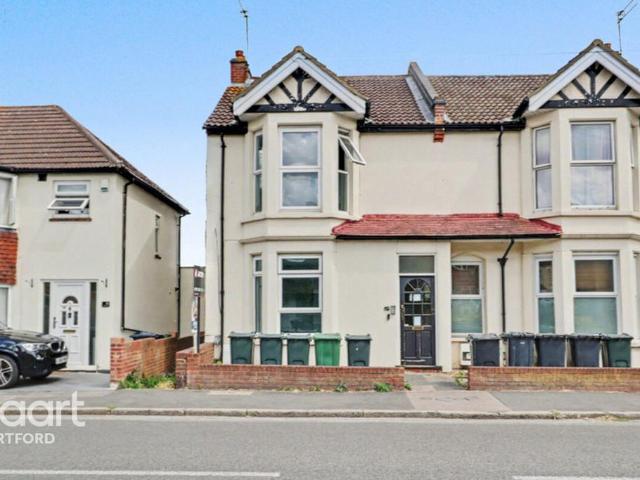 Flat for rent in Brooklands, Dartford