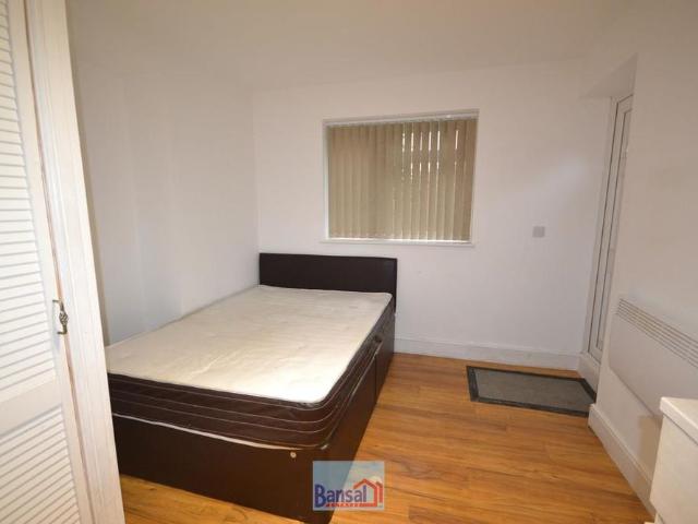 Apartment for rent in Tile Hill, West Midlands