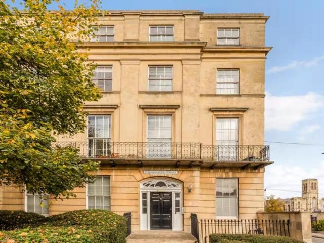 Flat for rent in Ewens Farm, Golden Valley