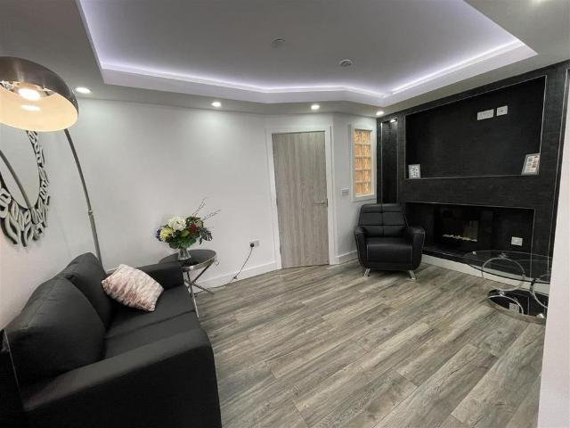 Apartment for rent in Castle Quarter, Falcon Lodge