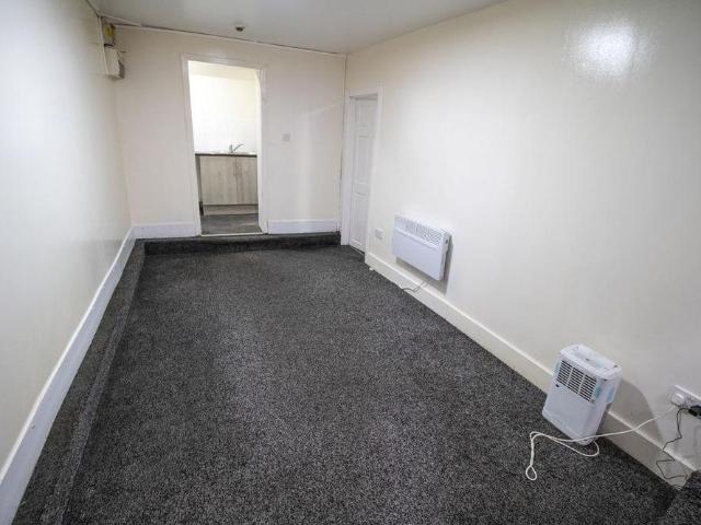 Apartment for rent in Deane, Bolton