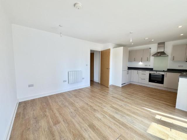 Apartment for rent in Kilnwood Vale, Horsham