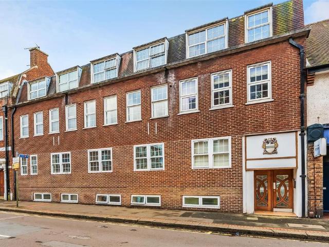 Flat for rent in Greater London