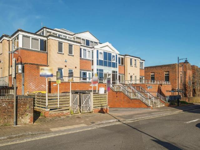 Flat for rent in Priest Down, Hampshire