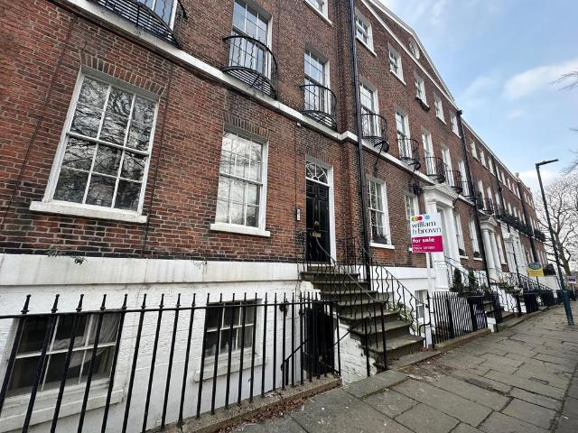 Flat for rent in Wrenthorpe, West Yorkshire