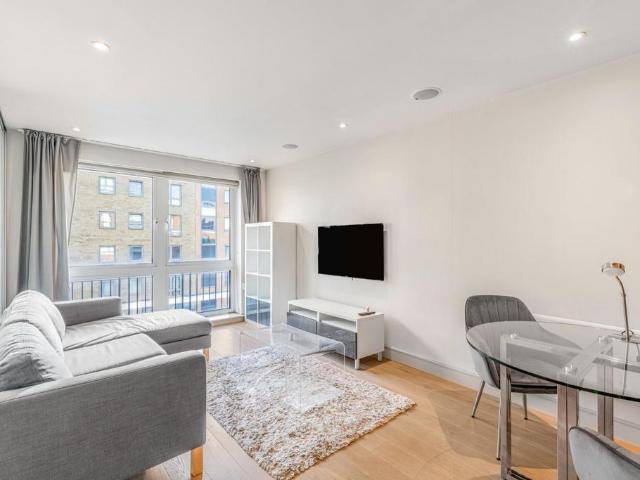 Flat for rent in Greater London