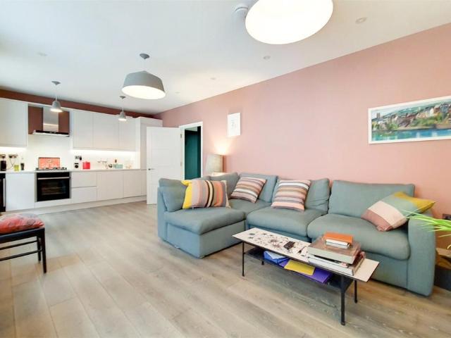 Flat for rent in Saint Giles, Cat Hill