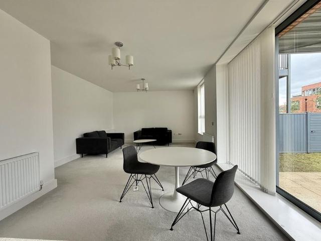 Apartment for rent in Wilmslow Park, Wilmslow
