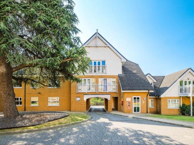 Flat for rent in Epping, Essex
