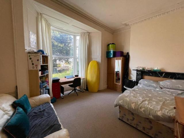 Flat for rent in Greenbank, Mount Wise
