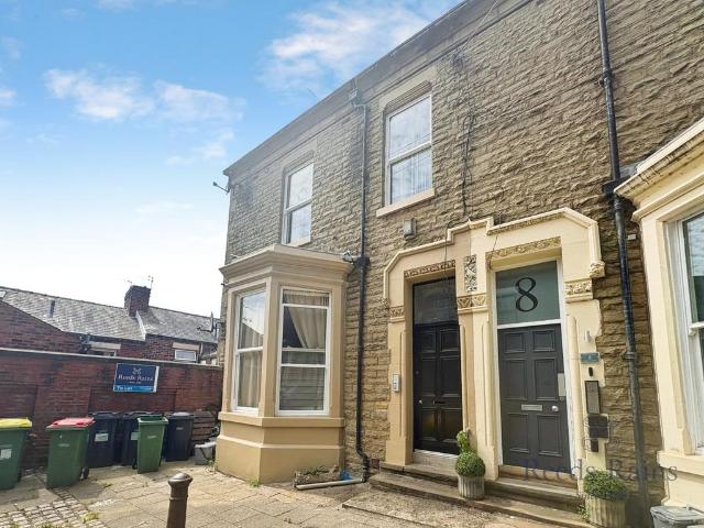 Flat for rent in Avenham, Higher Bartle