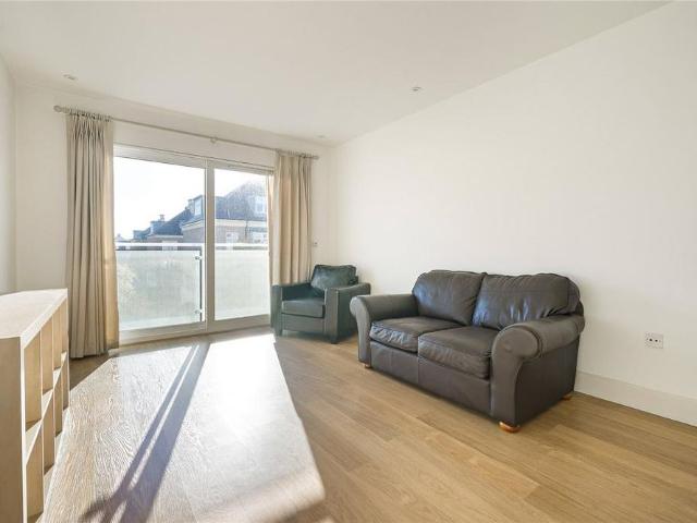 Apartment for rent in Kew, Greater London