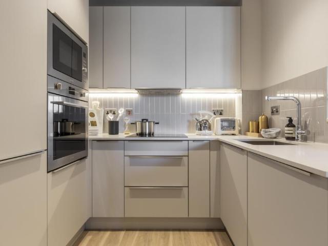 Flat for rent in London Borough of Croydon, Isle Of Man
