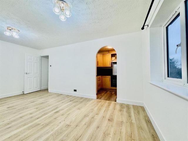 Apartment for rent in The Cedars Estate, Three Rivers