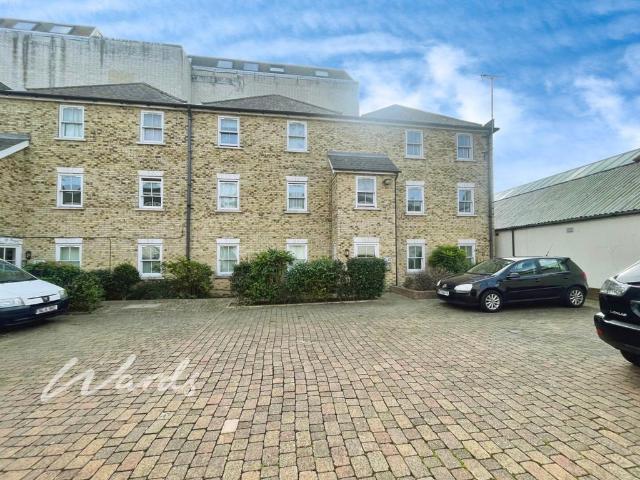 Flat for rent in Eddington, The Bridge