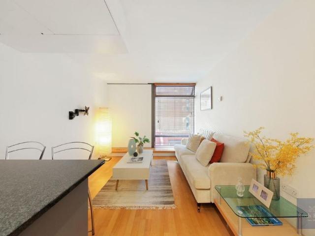 Apartment for rent in London Borough of Lambeth, Greater London