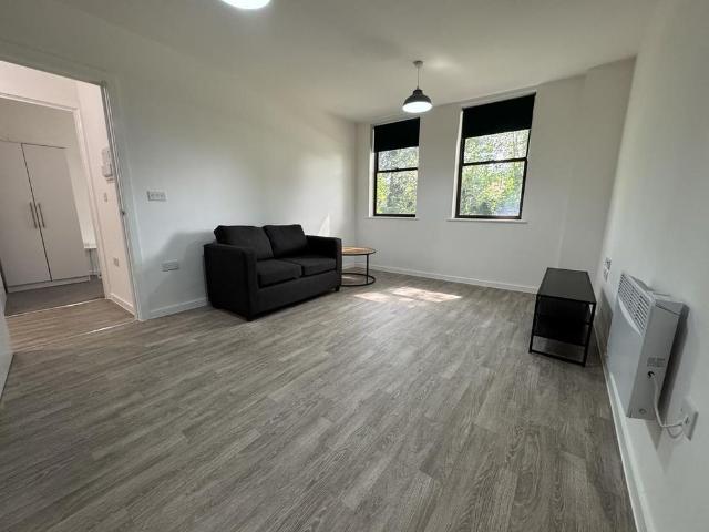 Apartment for rent in Sherford, Rumwell