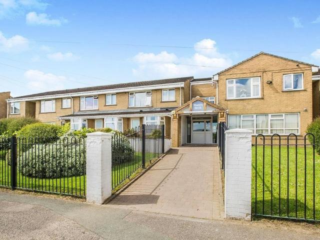 Flat for rent in Fountainhead, West Yorkshire