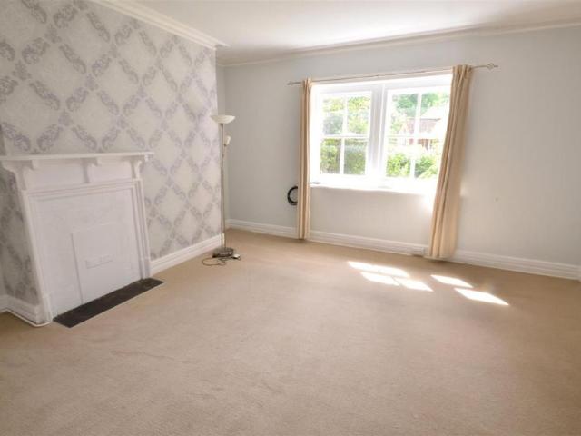 Apartment for rent in Heol-las, Surrey