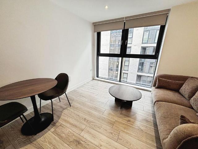 Apartment for rent in Hyde Park, West Yorkshire