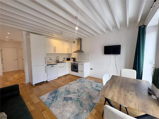 Flat for rent in Walworth, Greater London