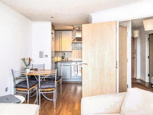 Apartment for rent in Falcon Lodge, Wales