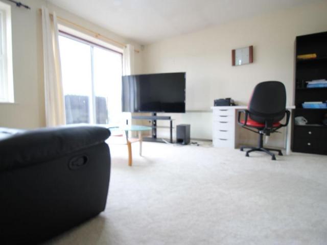 Flat for rent in Queen's Park, Blackburn
