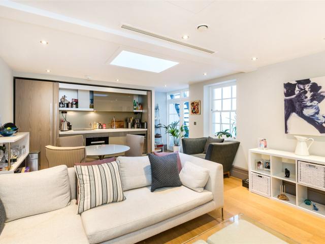 Apartment for rent in Marylebone, Greater London