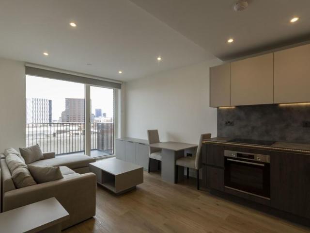 Apartment for rent in Park Central, Birmingham