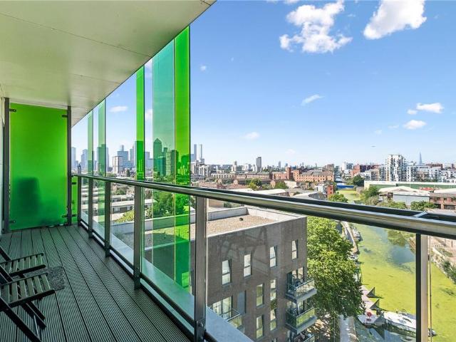 Flat for rent in Bromley-by-Bow, Poplar Grove
